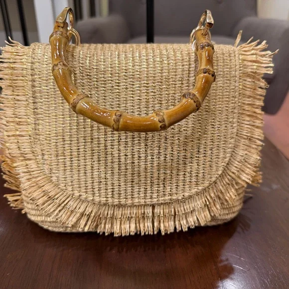 NWT Tommy Bahama Gold and Tan woven bag with Bamboo Handle & Crossbody Strap - Picture 3 of 16